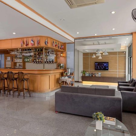 Seven Oaks Inn Джомтьен Экстерьер фото
